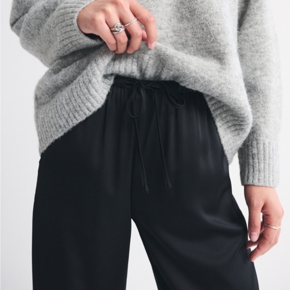 Abercrombie Satin Pants - Picture 2 of 5